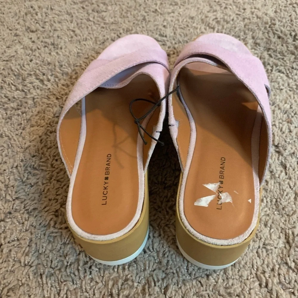 Lucky Brand Vebony Suede Leather Platform Sandals Slip on Lilac Pink size 9